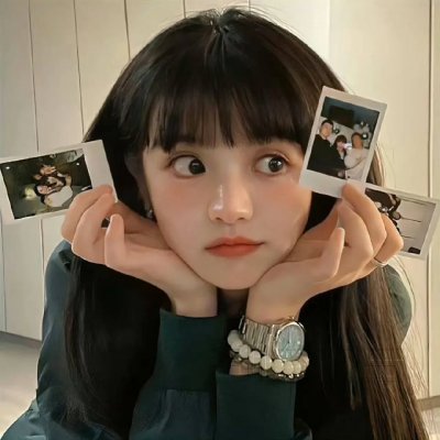 魕