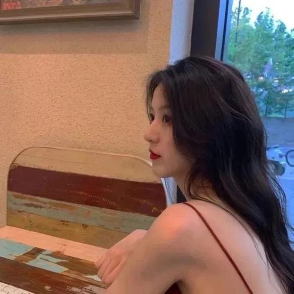 驯虎女郎